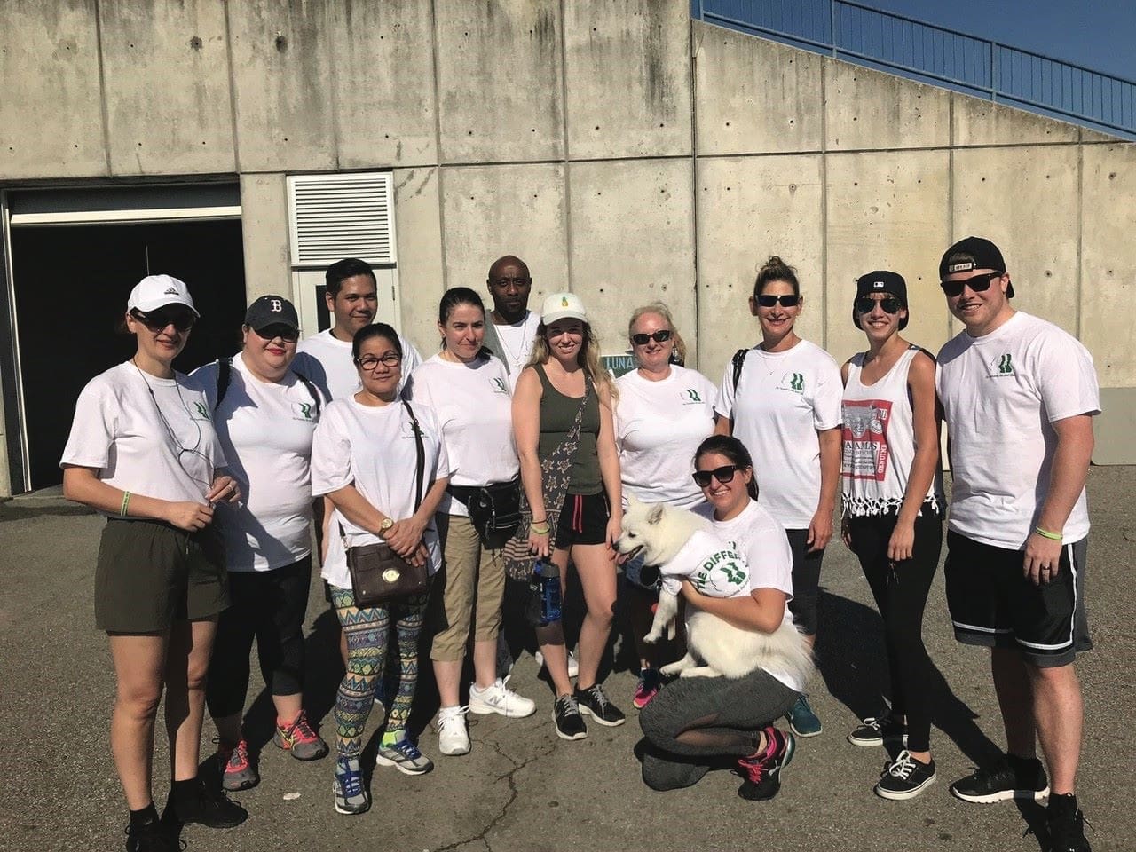Founders Inn employees volunteering